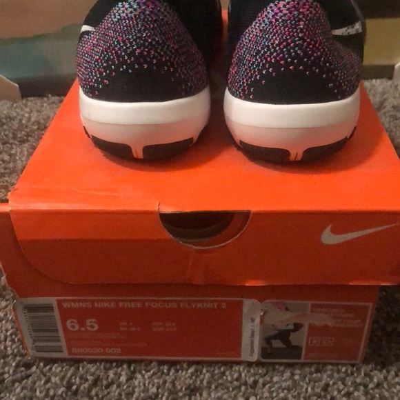 Nike Free Focus Fly knit 2 - Picture 6 of 8